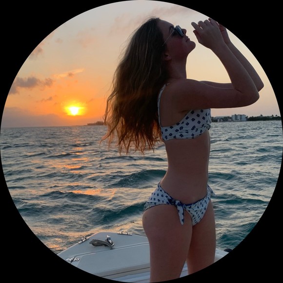 presley_hucks